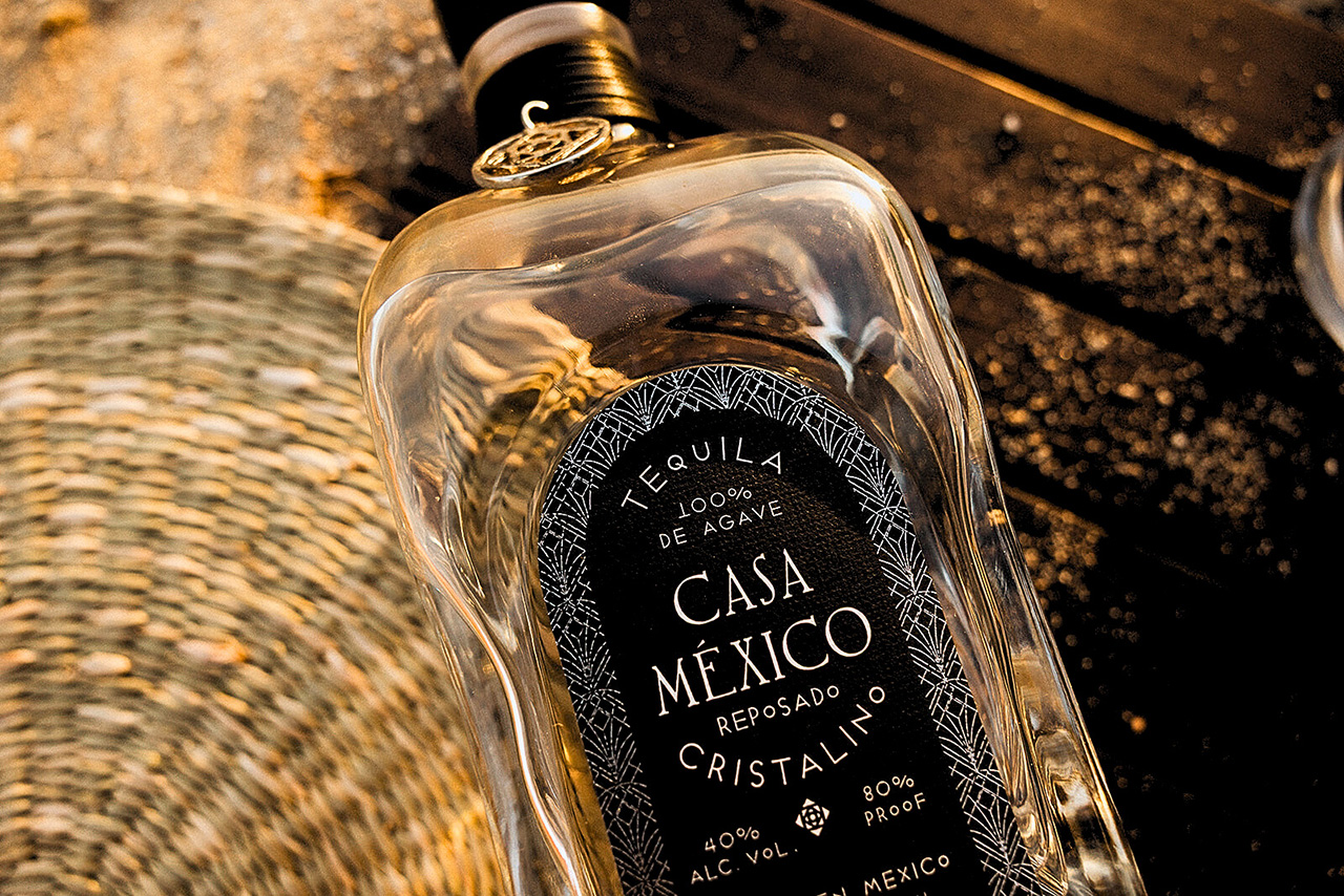 Bottle of Casa Mexico Cristalino Reposado Tequila